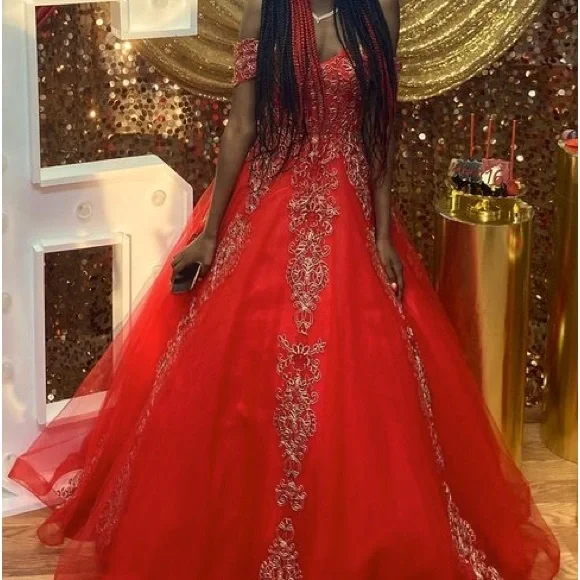 green emerald velvet dress Red Quinceanera Dresses Tulle Lace Appliques Prom Dresses for Sweet 16   Hebebridal